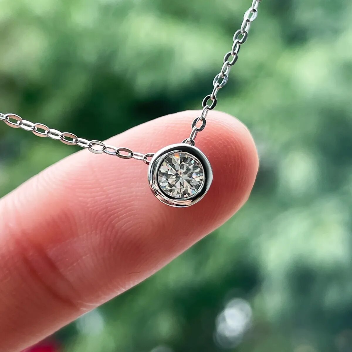 Colar Moissanite Brilhante em White Gold Plated - Loratta