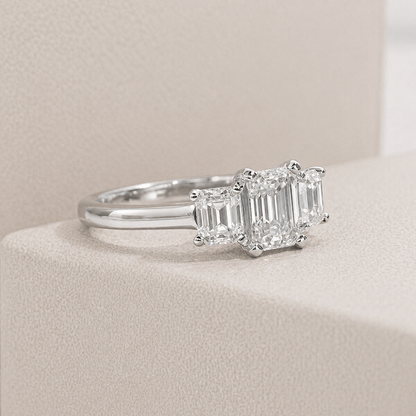 Triplet Smaragd Schliff Moissanit Vergoldeter Ring