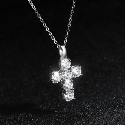 Colar Crucifixo Moissanite em Prata banhada a ouro 18K - Loratta