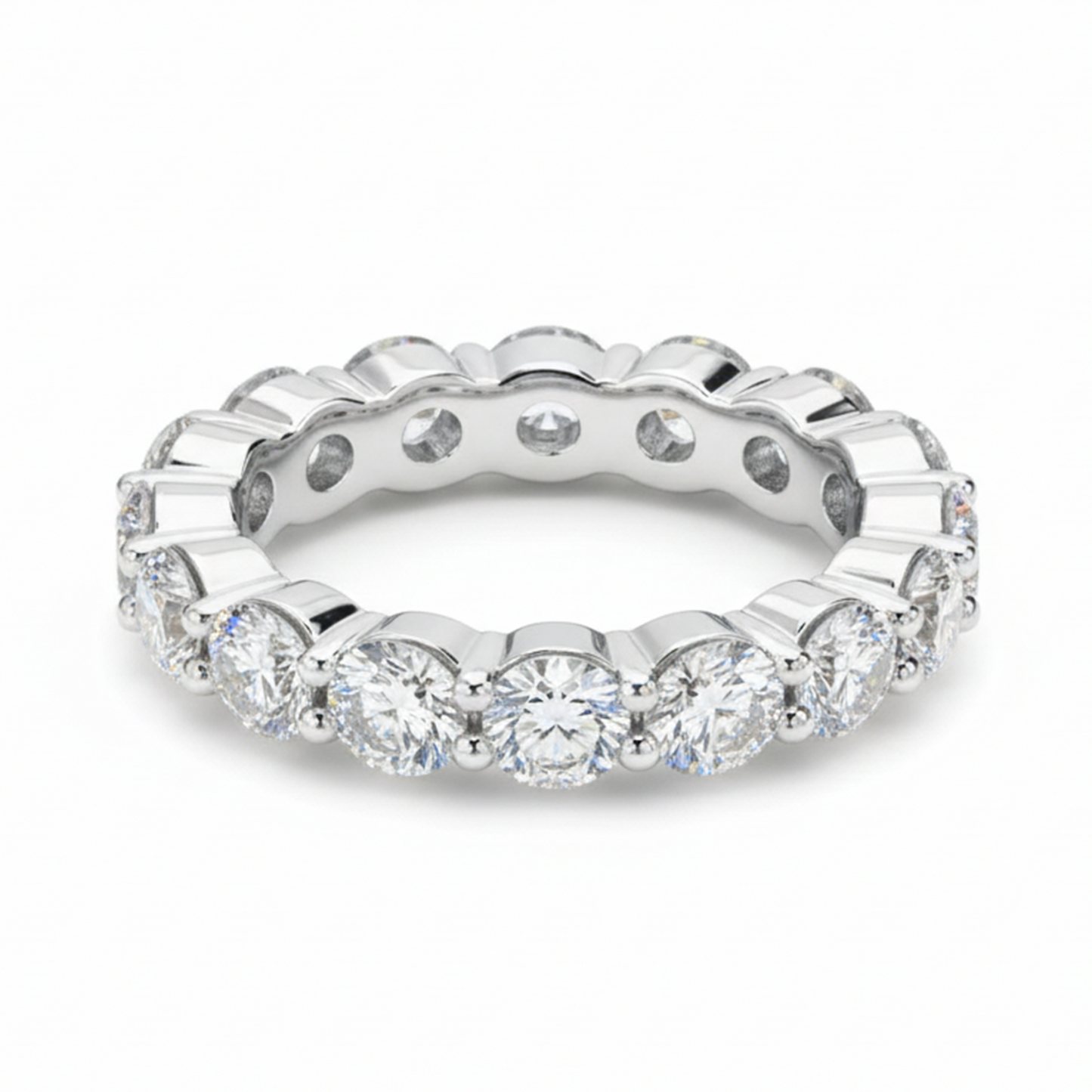 Bague d'éternité complète en moissanite taille ronde plaquée or