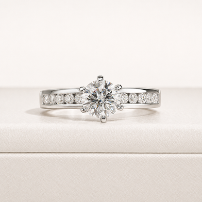 Bague Fée en Moissanite Sertie en Canal et Plaqué Or