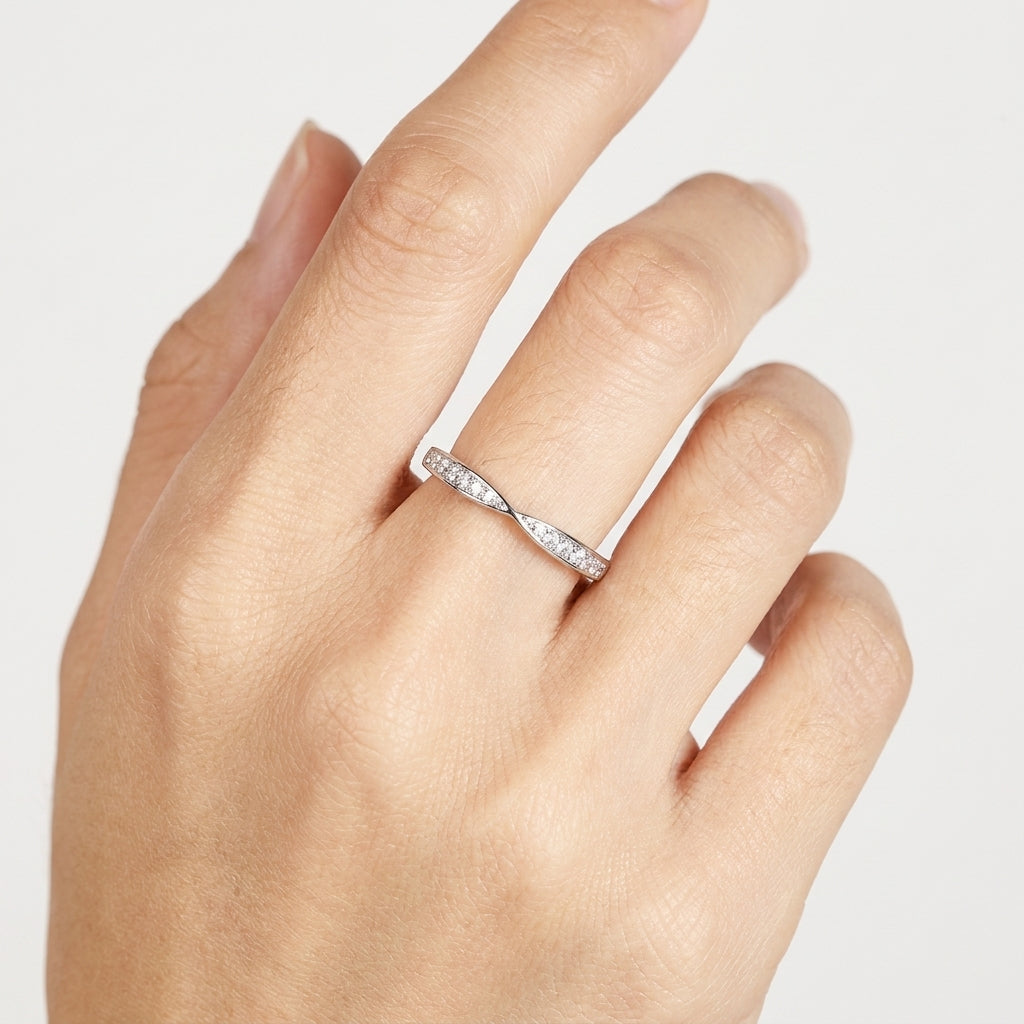 Pride 50 Punkte Moissanite Vergoldeter Halber Ewigkeitsring